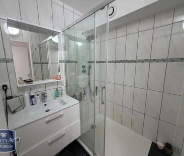 Location Appartement 2 pièces 47m² CHAMALIERES 63400 - Photo 6