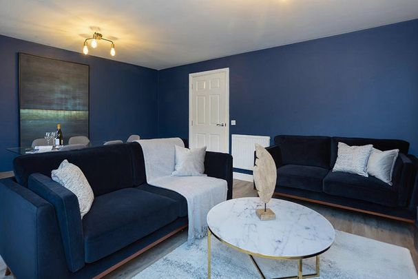 Wellington Close - Photo 1