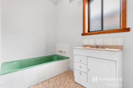 Comfort, Space and Location!! - Photo 4