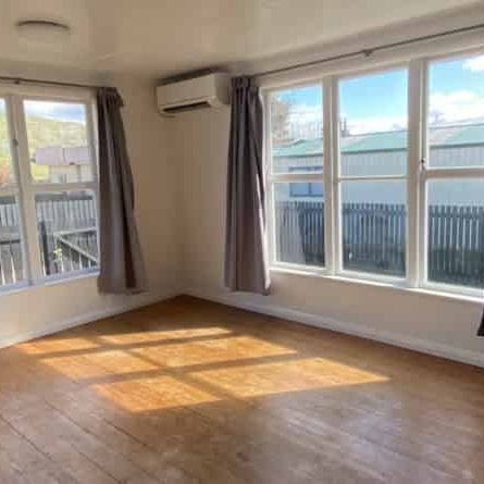 3 Bedroom - Sun soaked Paradise - Photo 1