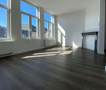 GEZELLIG EN VOLLEDIG GERENOVEERD APPARTEMENT - Photo 1