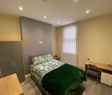 Hawarden Avenue, Liverpool - Photo 6