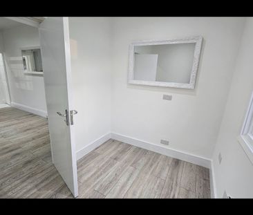 Uxbridge Road, Slough, SL2 5NX - Photo 6