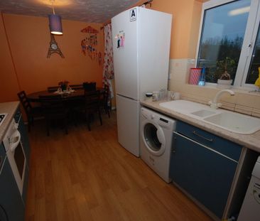 Gabor Close, Rugby, CV21 - Photo 4