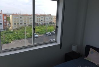 Quarto individual para mulher rapariga VFXira