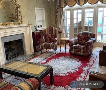 1 bedroom in a house share to rent - Photo 2