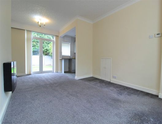 3 Bedroom Terraced Available Arranging tenancy - Photo 1