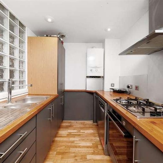 Pump House Close, London, SE16 - Photo 1