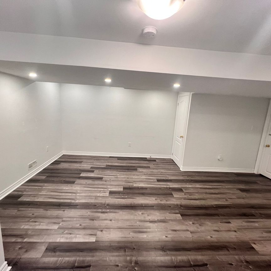 For Lease - 230 Wardlaw Place Unit# Lower, Vaughan, Ontario - Photo 1