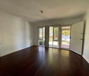 Comfort, Convenience and Low Maintenance Living - Photo 4