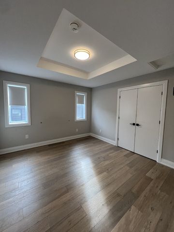 427 Ravenhill Avenue - 3 - Photo 3