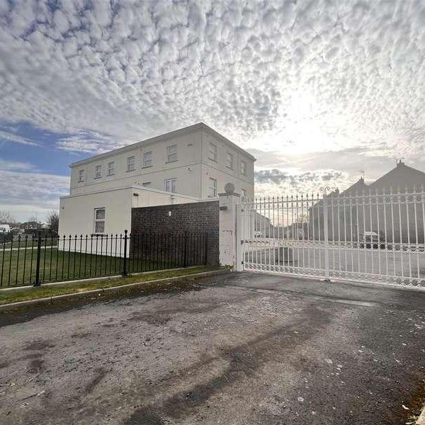 Old Police Station, Whitbourne Avenue, Swindon, SN3 - Photo 1