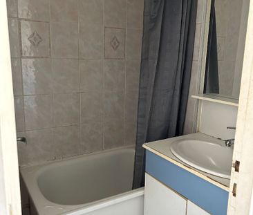 Location Appartement 1 pièce 26m² BIHOREL 76420 - Photo 4