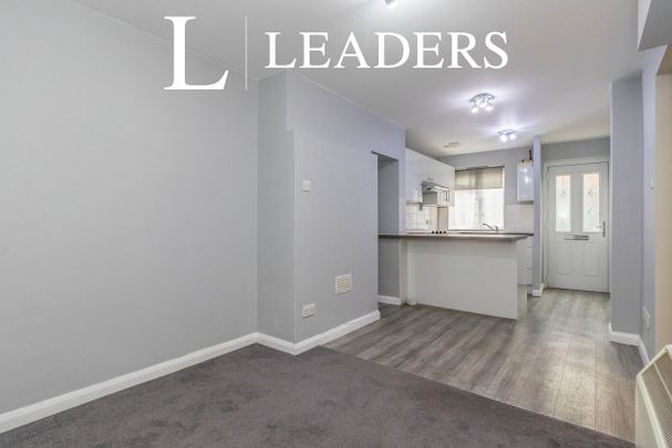 apartment to rent Pound Lane, Epsom, KT19 - Photo 1