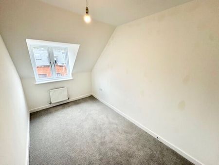 Murex House, Rainham, RM13 9GL - Photo 5
