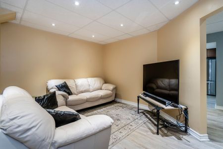 For Lease - 5 Hallen Drive Unit# Lower Unit, Penetanguishene, Ontario - Photo 4