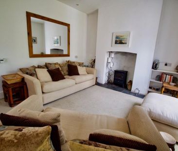 2 bedroom semi-detached house to rent - Photo 3