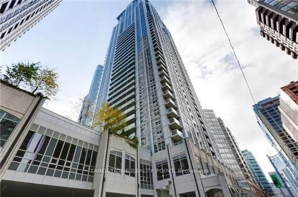 For Lease - 761 Bay Street Unit# 1707, Toronto, Ontario - Photo 1