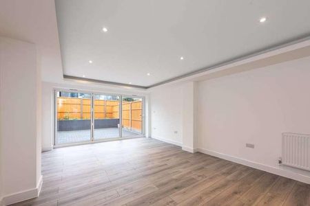 Victoria Road, East Barnet, EN4 - Photo 3