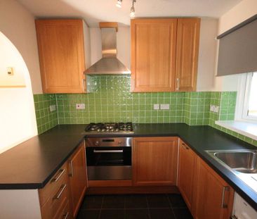 2 bedroom terraced house to rent - Photo 1