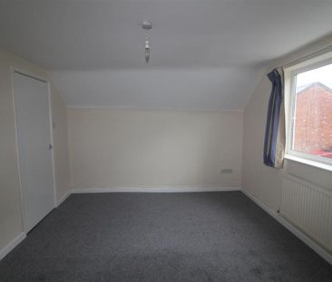 2 bedroom semi-detached house to rent - Photo 1