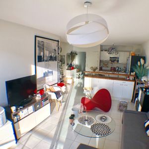 AIX LA DURANNE GRAND T2 AVEC PARKING, - Photo 2