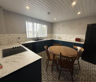 51 Hillhall Park, Lisburn, BT27 5DF - Photo 6