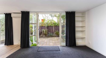 2-Bedroom Townhouse with Private Courtyard in Prime Christchurch Location! - Photo 4