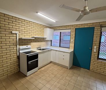 BEACHFRONT TWO BEDROOM UNIT - HASTINGS POINT - Photo 1