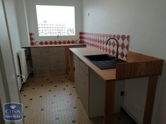 Location Appartement 2 pièces 45m² PARIS 19ème - Photo 1