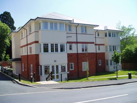 Brooklyn Road, Woking - Photo 3