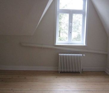 Eengezinswoning te huur in Ukkel voor € 2.600 met 3 slaapkamers - Photo 3