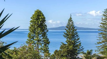 Welcome to your new home in beautiful Browns Bay, - Photo 2