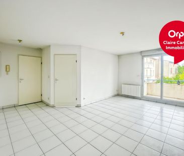 Location Appartement 2 pièces 45m² LABRUGUIERE 81290 - Photo 5