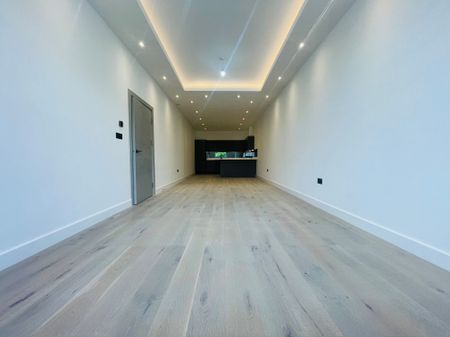 Stonehills, Welwyn Garden City - Photo 5