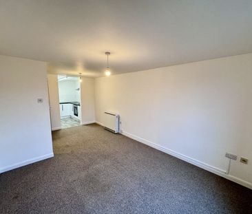 Trivett Sqaure, Nottingham, NG1 - Photo 2