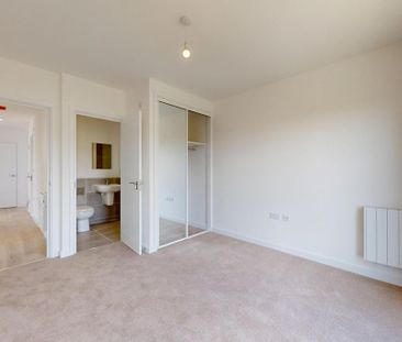 2 bedroom apartment to rent - Photo 3