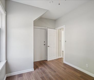 For Lease - 33 Rose Avenue Unit# Main, Brantford, Ontario - Photo 3