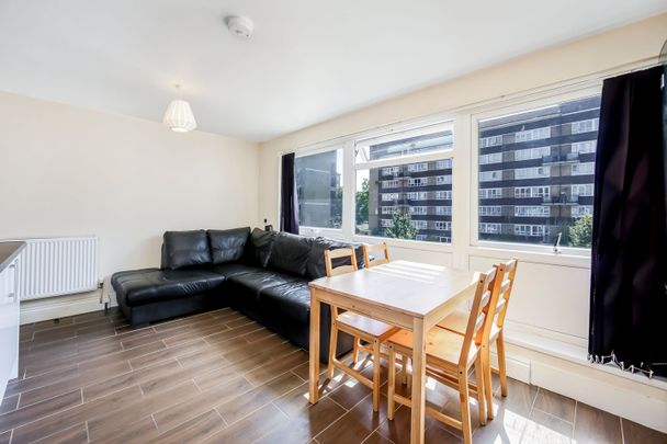 4 Bed Flat, Sheffield Square, E3 - Photo 1