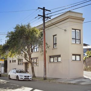 Cosy and Modern One Bedroom Apartment - Unfurnished - Photo 2