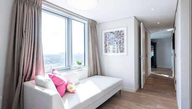 Penthouse, Merchant Square East, London, W2 - Photo 1