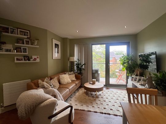 1 Bed Flat, Lawn Road, NW3 - Photo 1