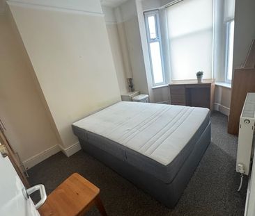 Room in a Shared House, Blandford Road, M6 - Photo 2