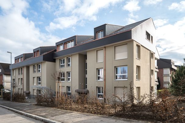 "Gestalten Sie Ihre eigenen 4 Wände in Jegenstorf!" - Photo 1