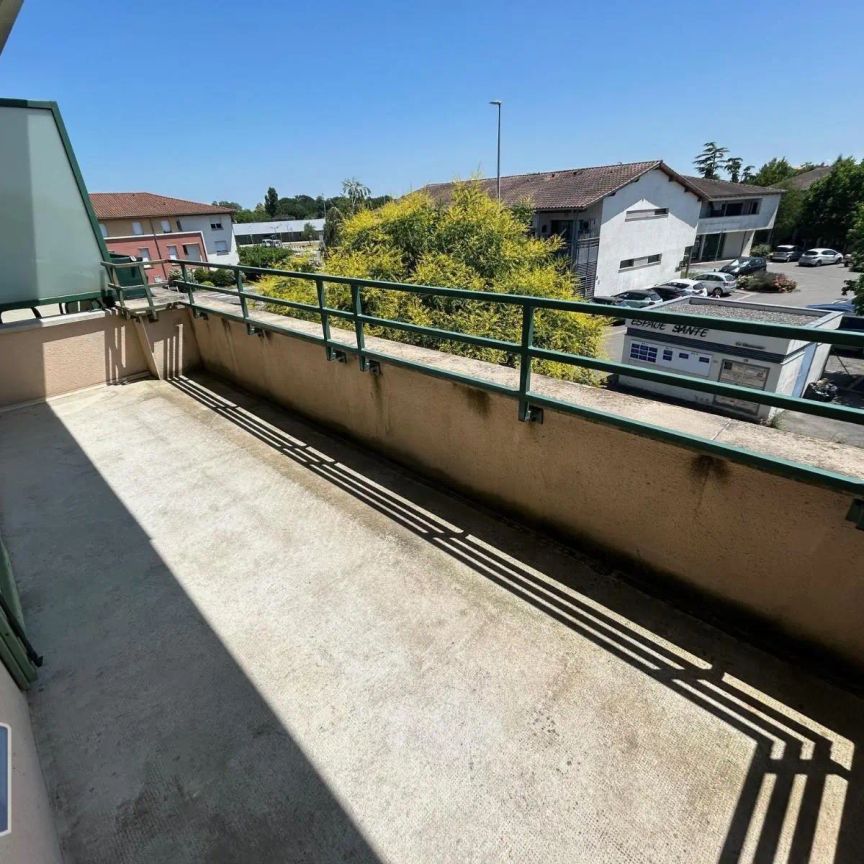 Appartement à louer 4 pièces 77.1m² - Photo 1