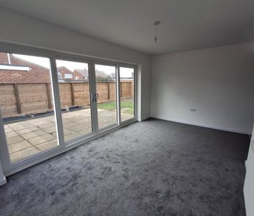 2 bedroom detached bungalow to rent - Photo 4