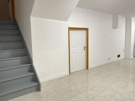 For Lease - 353 Darlington Court Unit# Lower & Main, Hamilton, Ontario - Photo 4