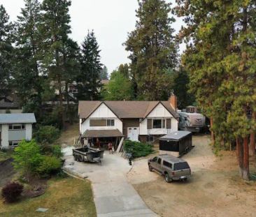 1.5 bed, 1 bath in central location | 11 Caro Road, Kelowna - Photo 1