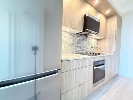 For Lease - 60 Central Park Roadway N/A Unit# 615, Toronto, Ontario - Photo 2