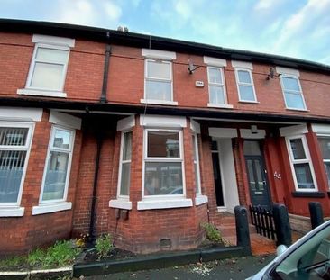 4 bedroom private hall to rent - Photo 4